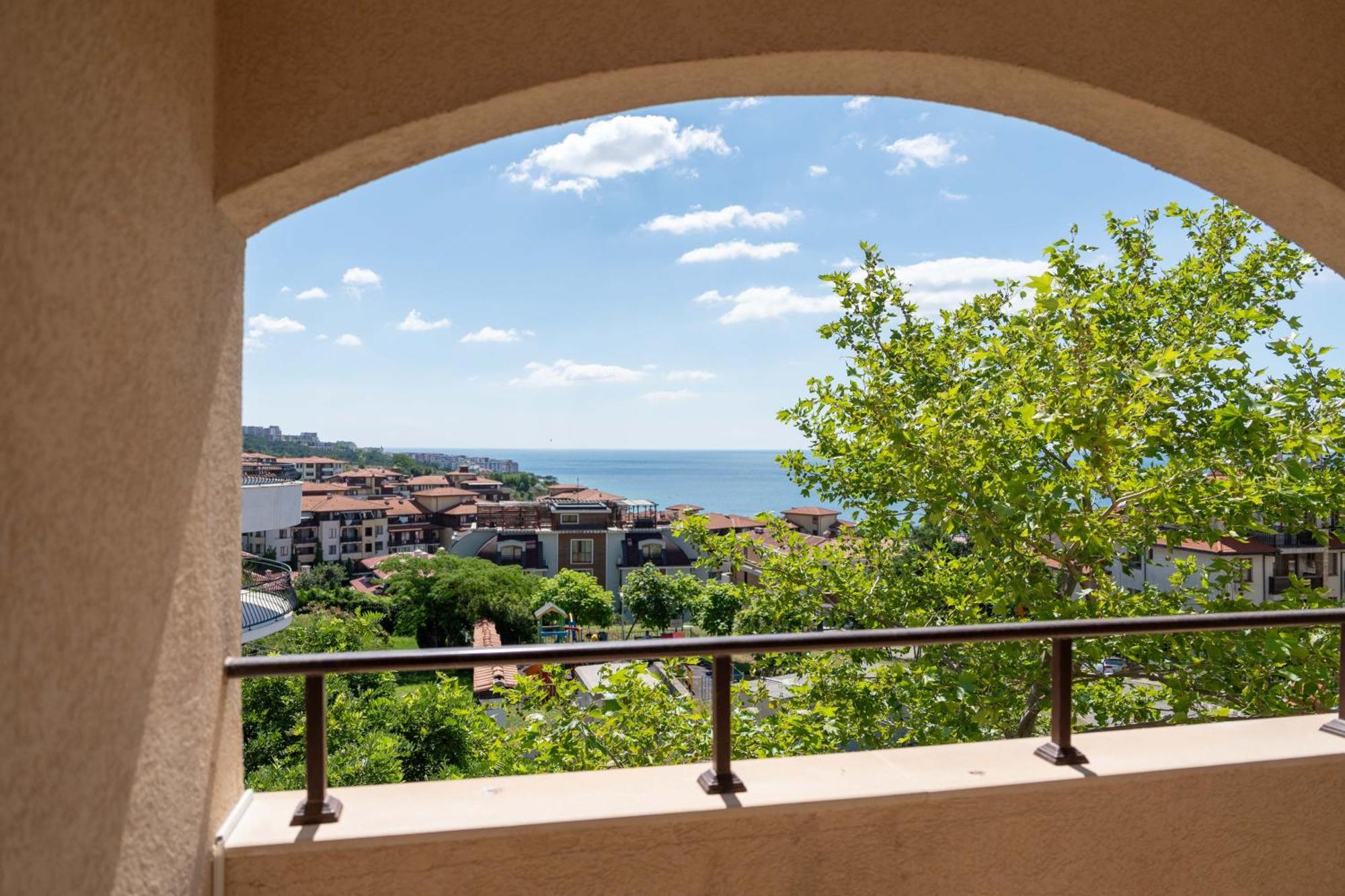 Hotel Sea Vista Sveti Vlas Eksteriør bilde